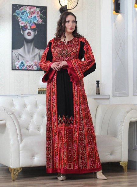 أسود وأحمر